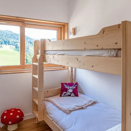 Chalet Familial Avec Jacuzzi, Garage Et Cheminee Aux Gets